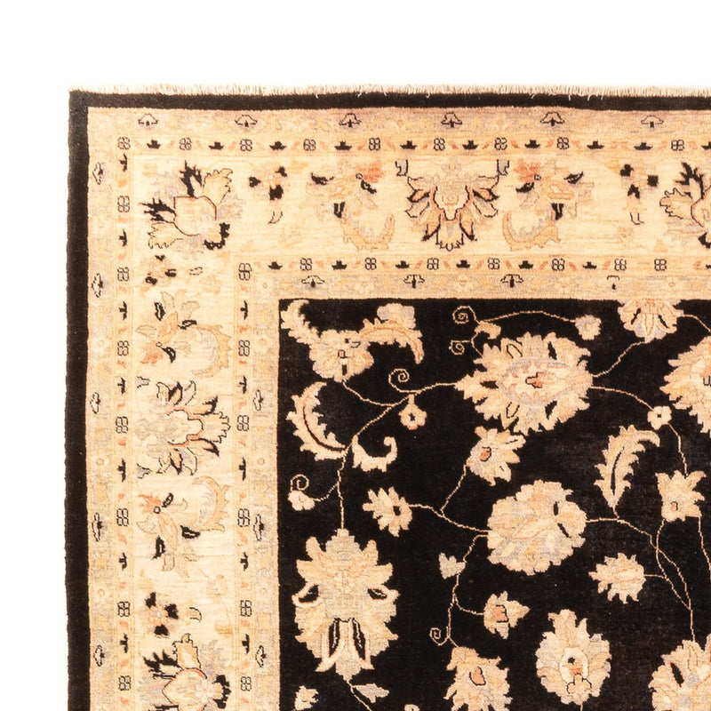 Ziegler Carpet - 360 x 276 cm - svart