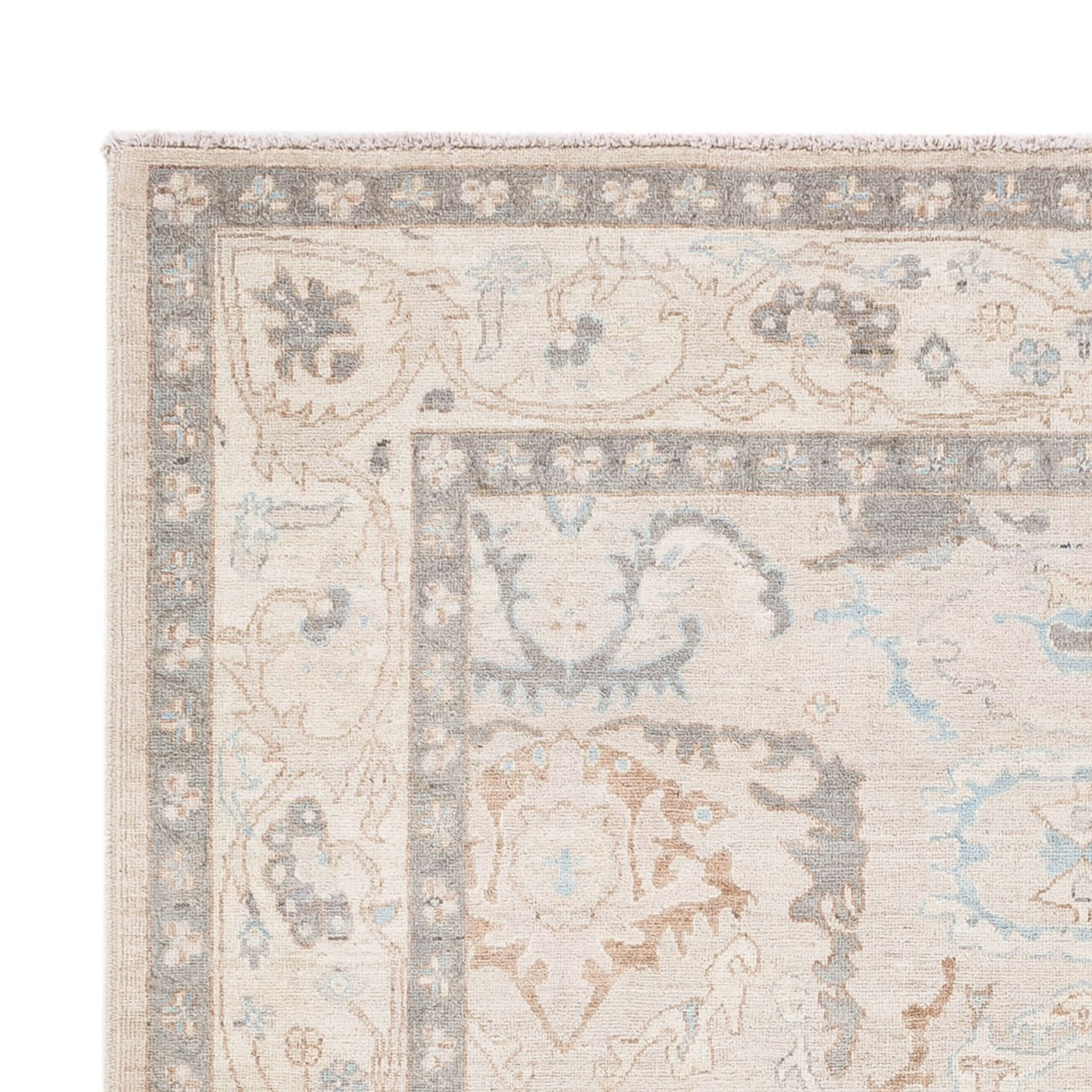 Ushak Mattan 236x176cm - Oriental Carpet