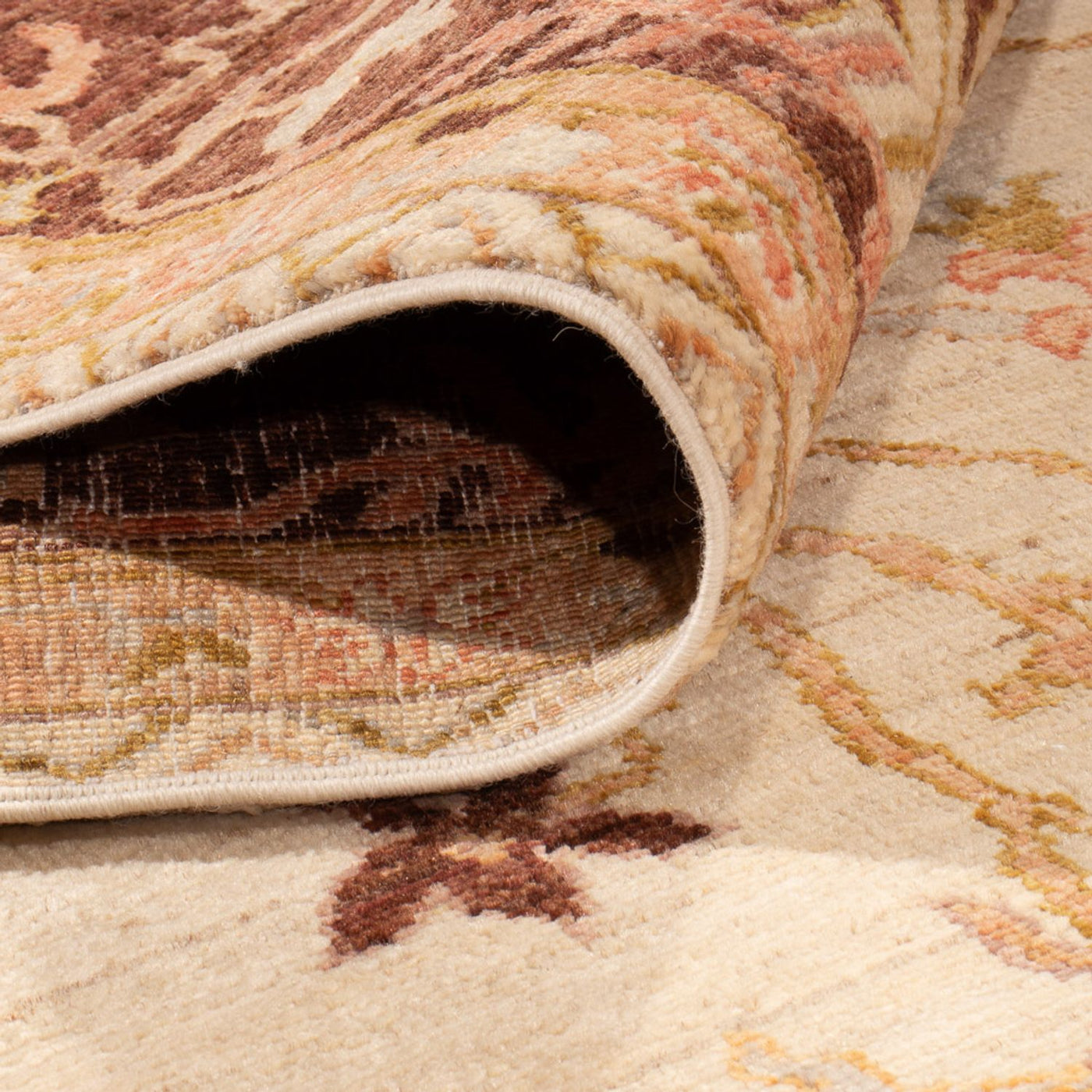 Ushak Mattan 307x247cm - Oriental Carpet