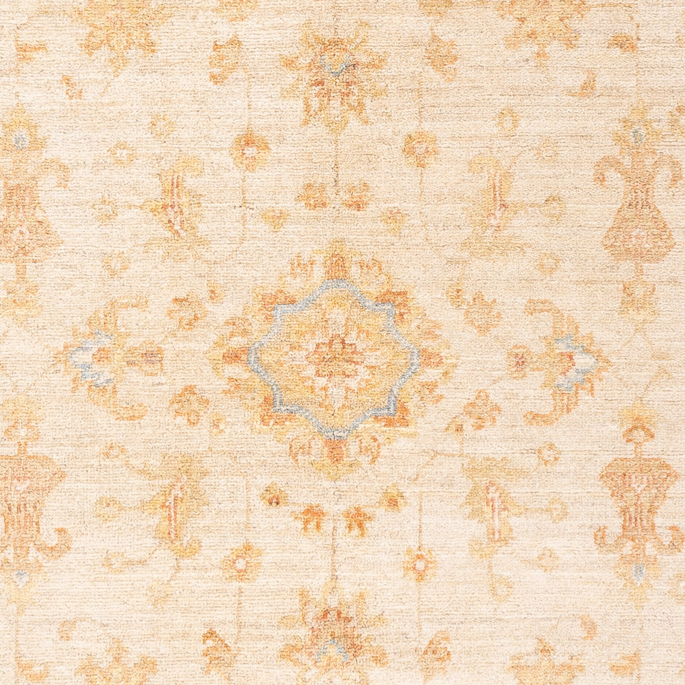Ziegler Carpet - 181 x 122 cm - beige