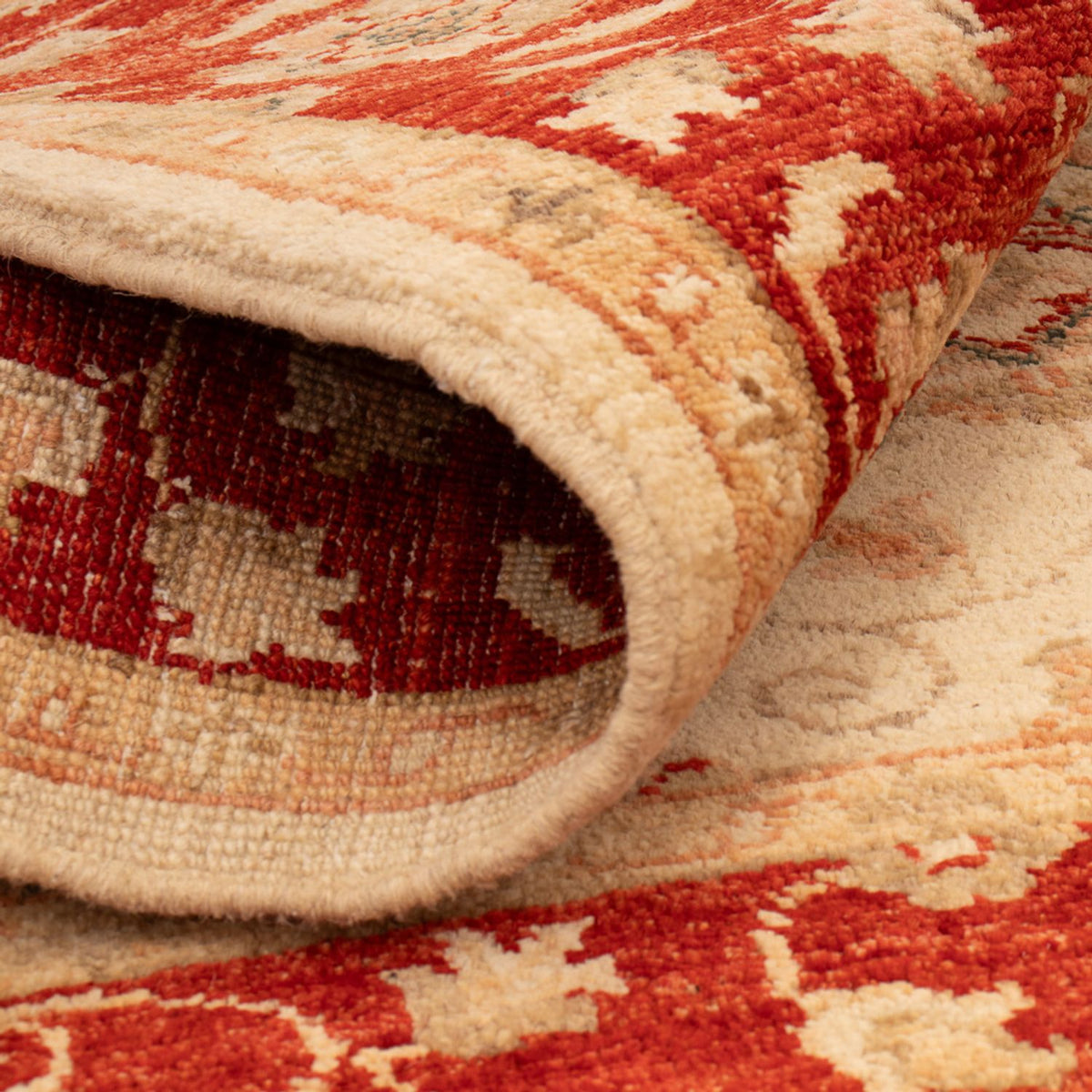 Ziegler Carpet - 109 x 88 cm - beige