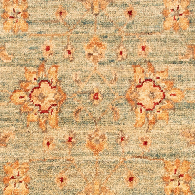 Ziegler Carpet - 101 x 59 cm - ljusgrön