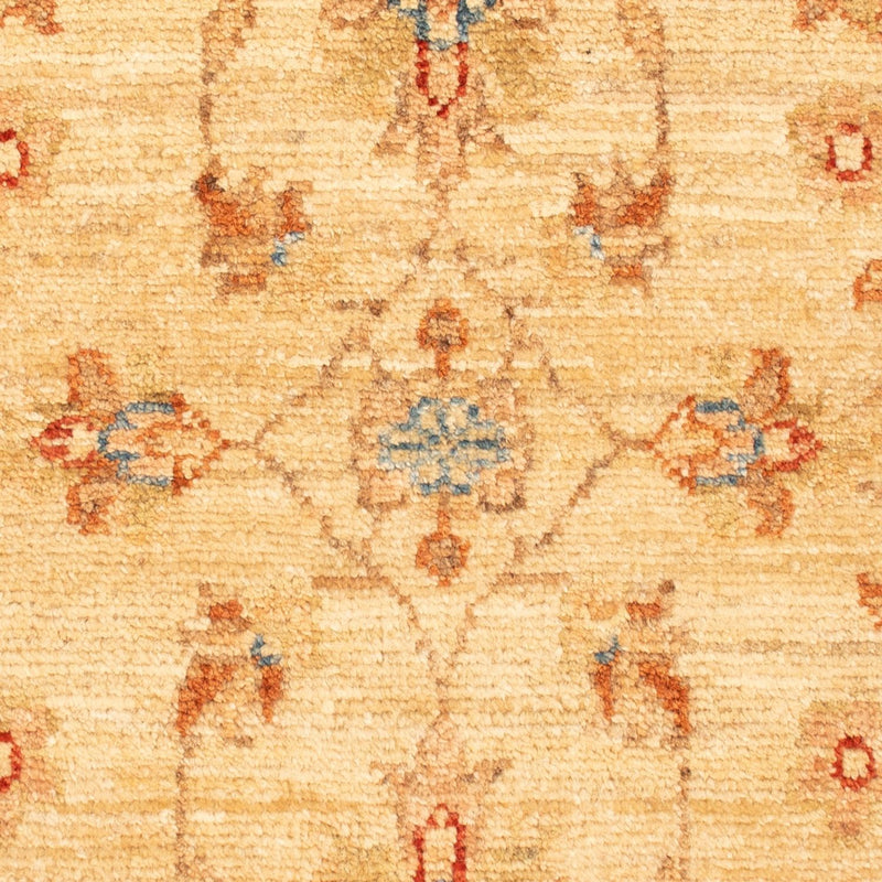 Ziegler Carpet - 76 x 54 cm - beige