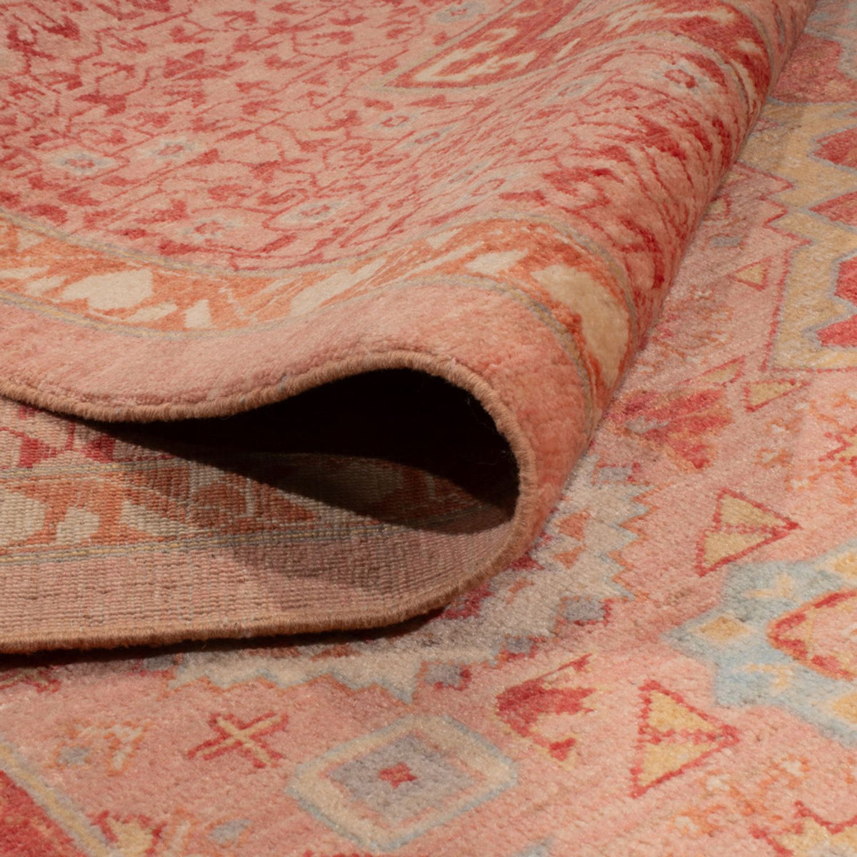 Ziegler Carpet - Ariana - 305 x 250 cm - ljusröd