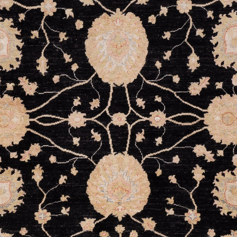 Ziegler Carpet - 300 x 252 cm - svart