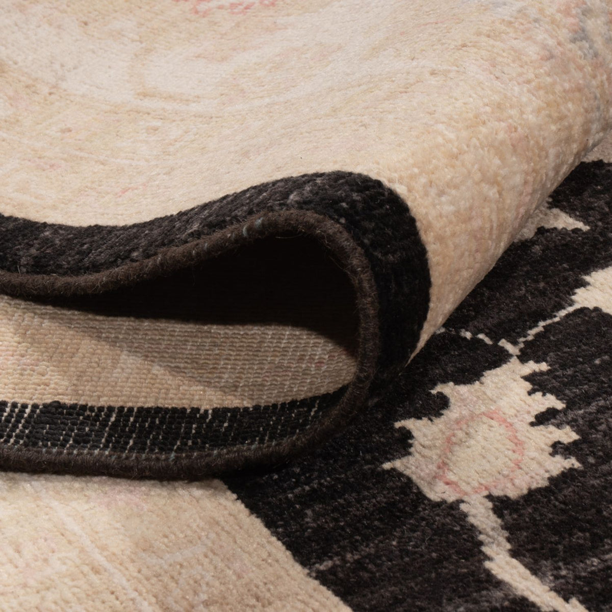 Ziegler Carpet - 300 x 252 cm - svart