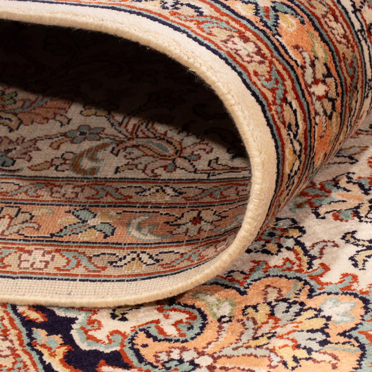 Sidenmatta - Kashmir Silk - 309 x 217 cm - sand