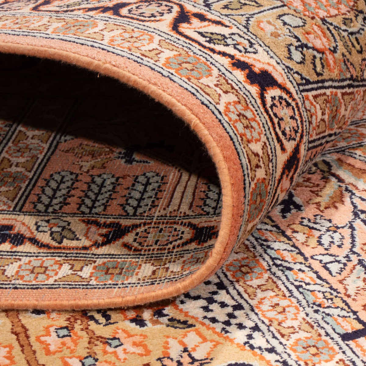 Sidenmatta - Kashmir Silk - 317 x 221 cm - mörk beige