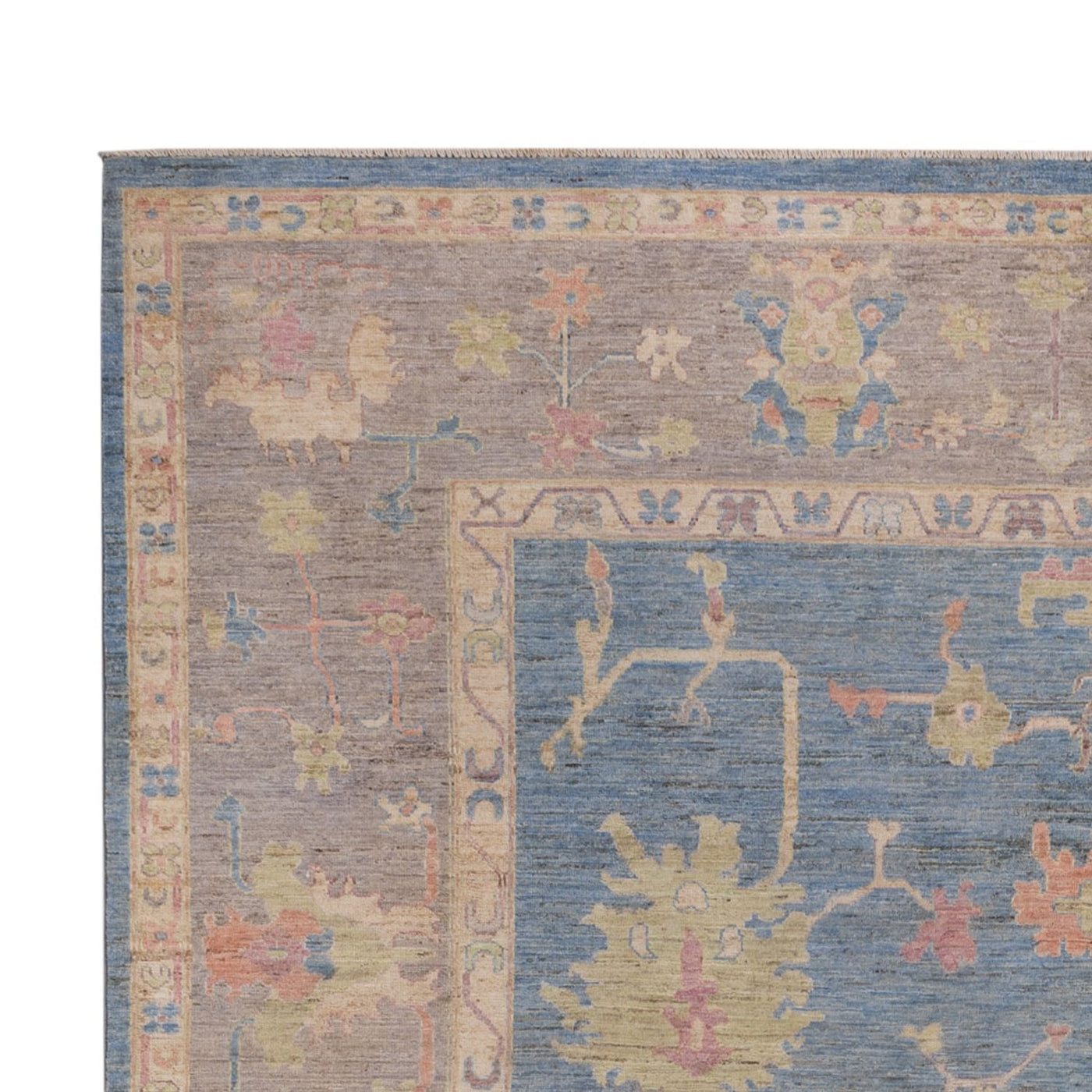 Ushak Mattan 352x247cm - Oriental Carpet
