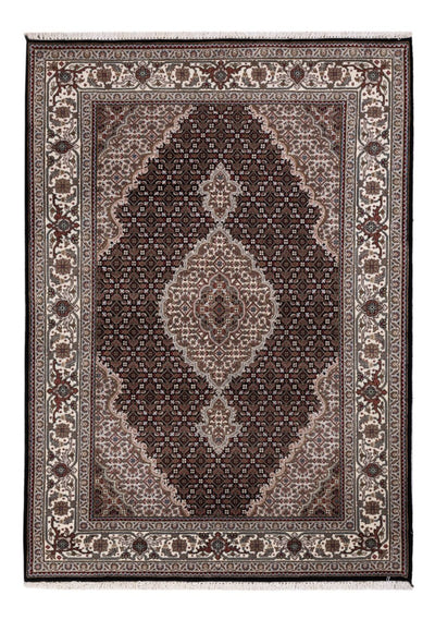 Indo Tabriz Mattan 141x196cm - Oriental Carpet