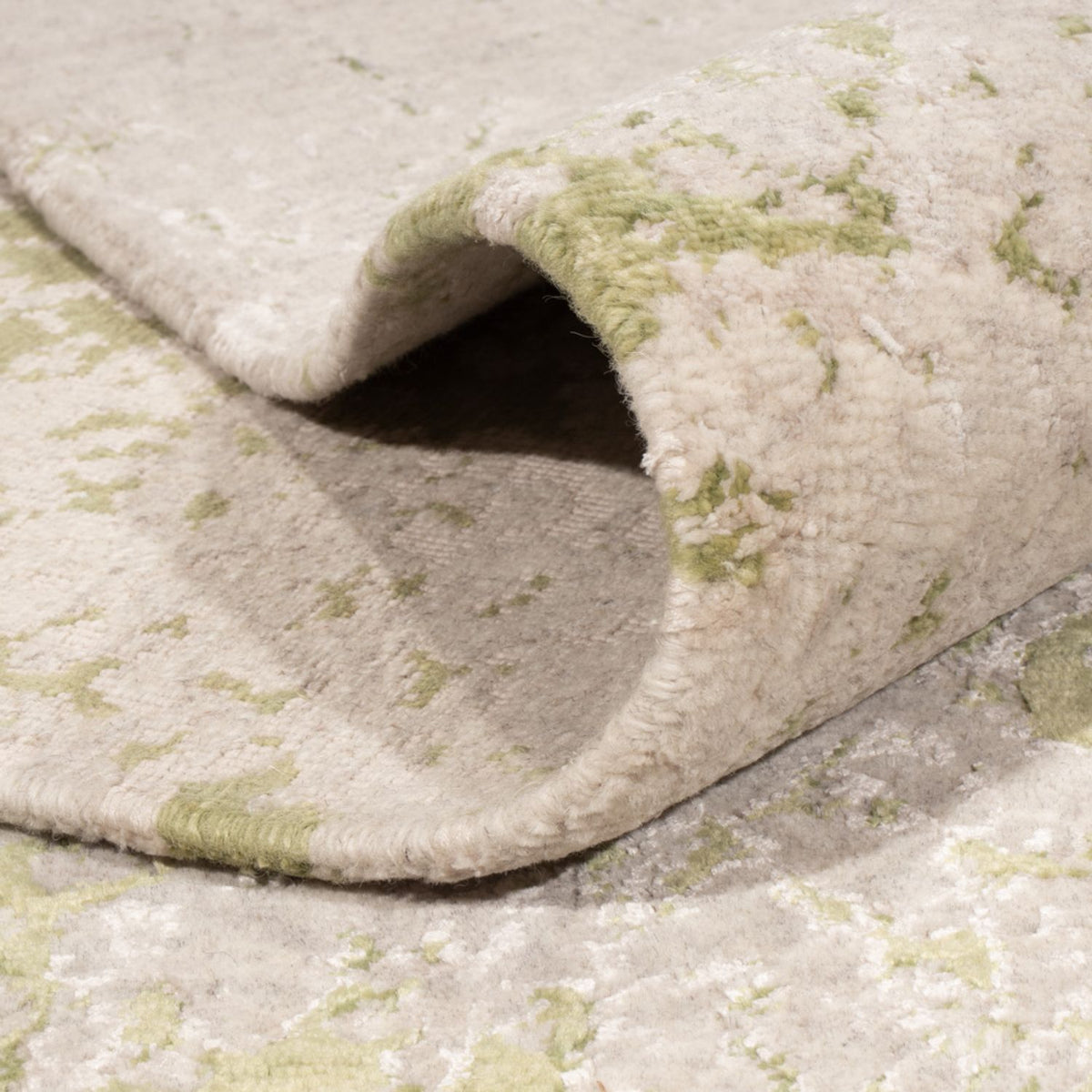 Designermatta - 302 x 250 cm - ljusgrön