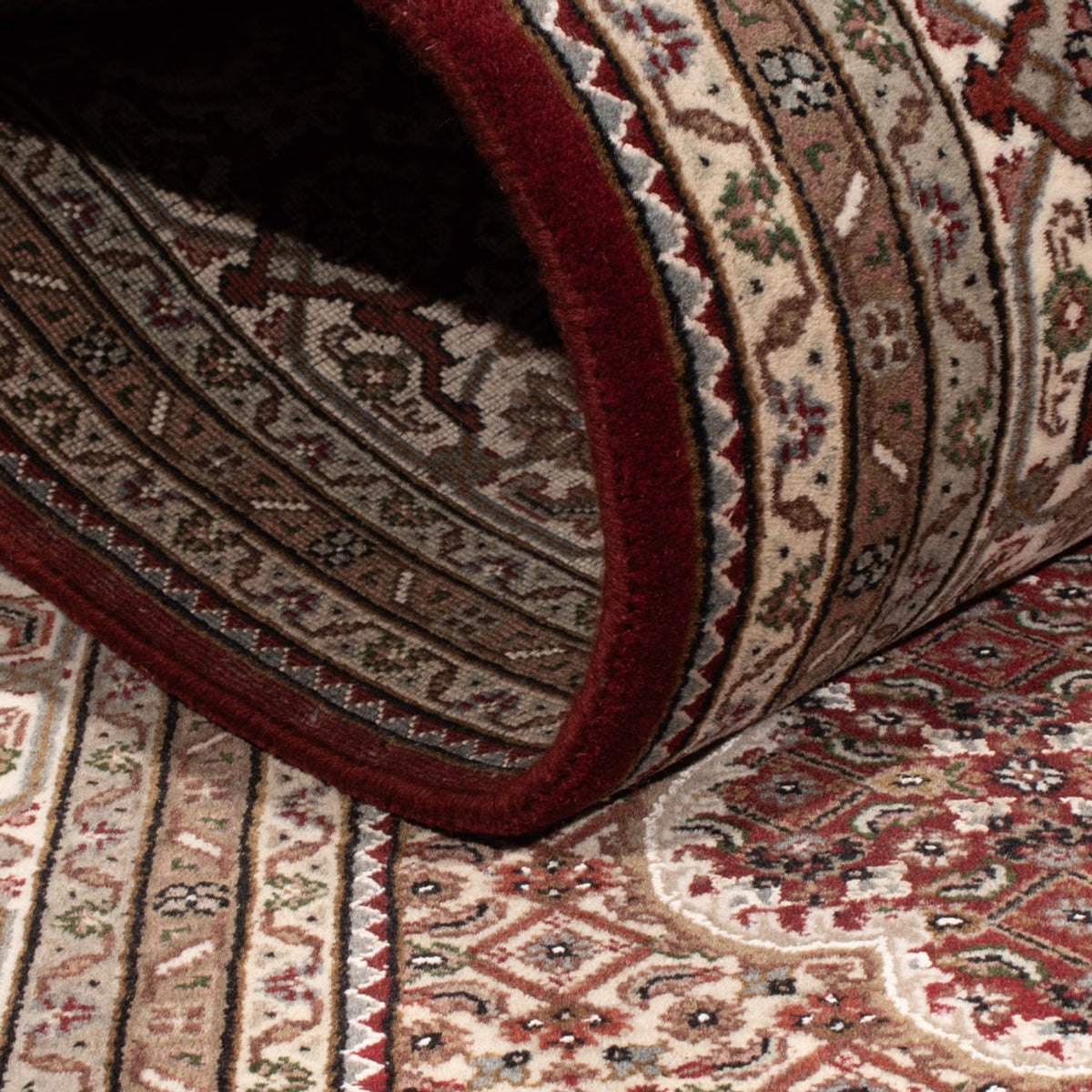 Orientaliska mattor - Tabriz - 256 x 205 cm - mörk beige