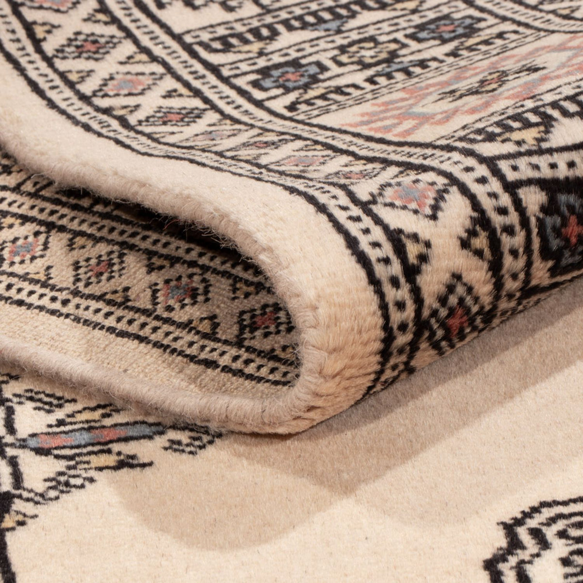 Pakistanska mattan - 187 x 124 cm - beige