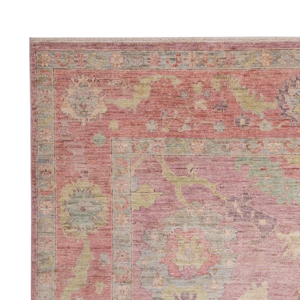 Ushak Mattan 287x207cm - Oriental Carpet