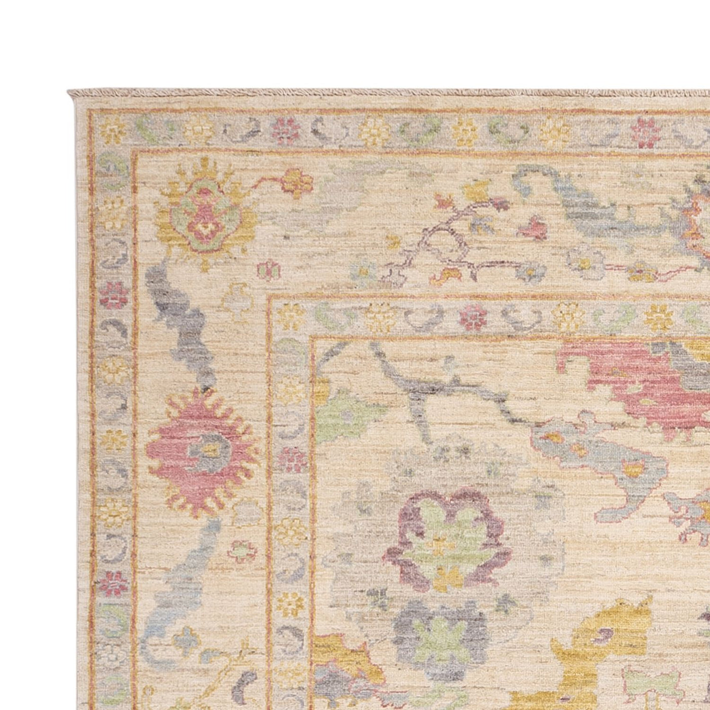 Ushak Mattan 235x172cm - Oriental Carpet