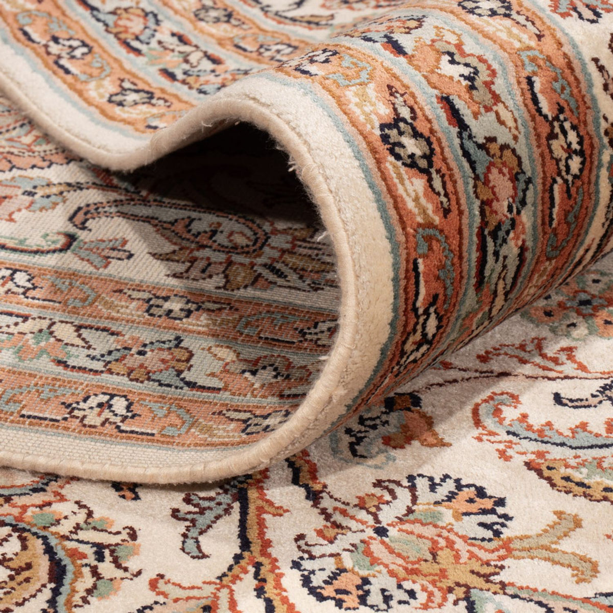 Sidenmatta - Kashmir Silk - 358 x 249 cm - beige