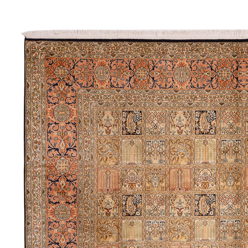 Sidenmatta - Kashmir Silk - 339 x 246 cm - mörk beige