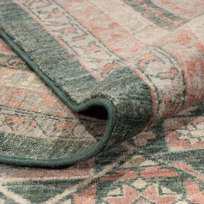 Ziegler Carpet - Ariana - 397 x 302 cm - ljusgrön