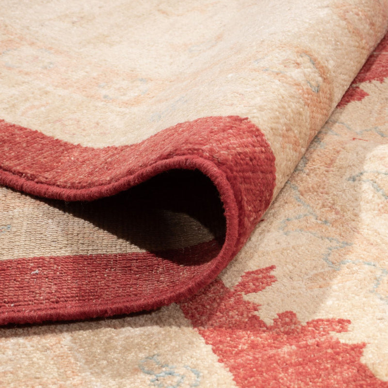 Ziegler Carpet - 686 x 402 cm - röd