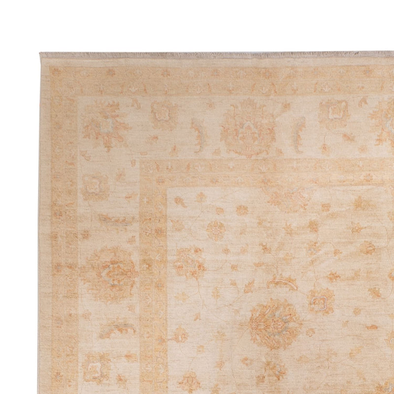 Ziegler Carpet - 541 x 348 cm - beige