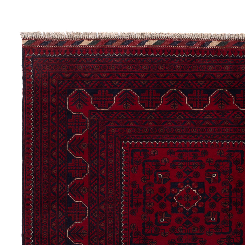 Khal Mohammadi Mattan 233x170cm - Oriental Carpet