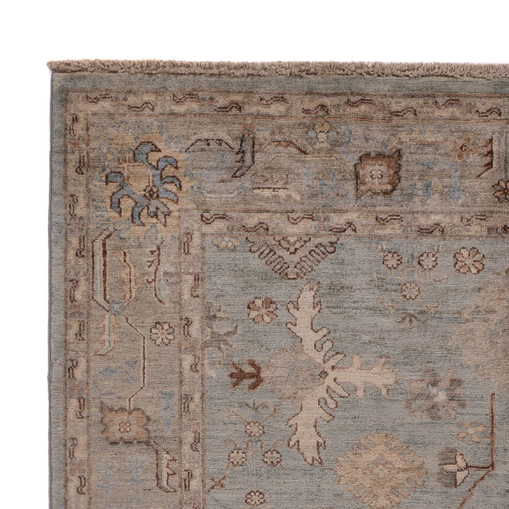 Ushak Mattan 200x153cm - Oriental Carpet