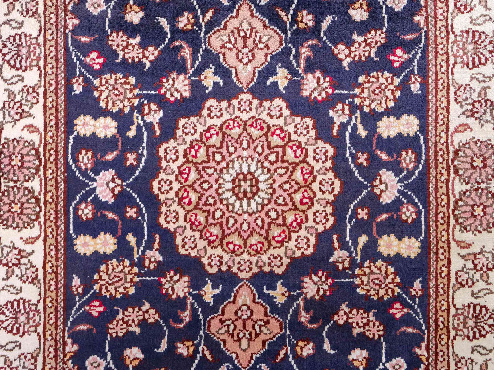 Silk matta - China Silk - 92 x 62 cm - mörkblå