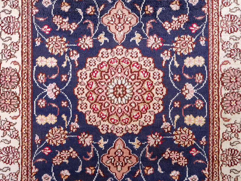 Silk matta - China Silk - 92 x 62 cm - mörkblå