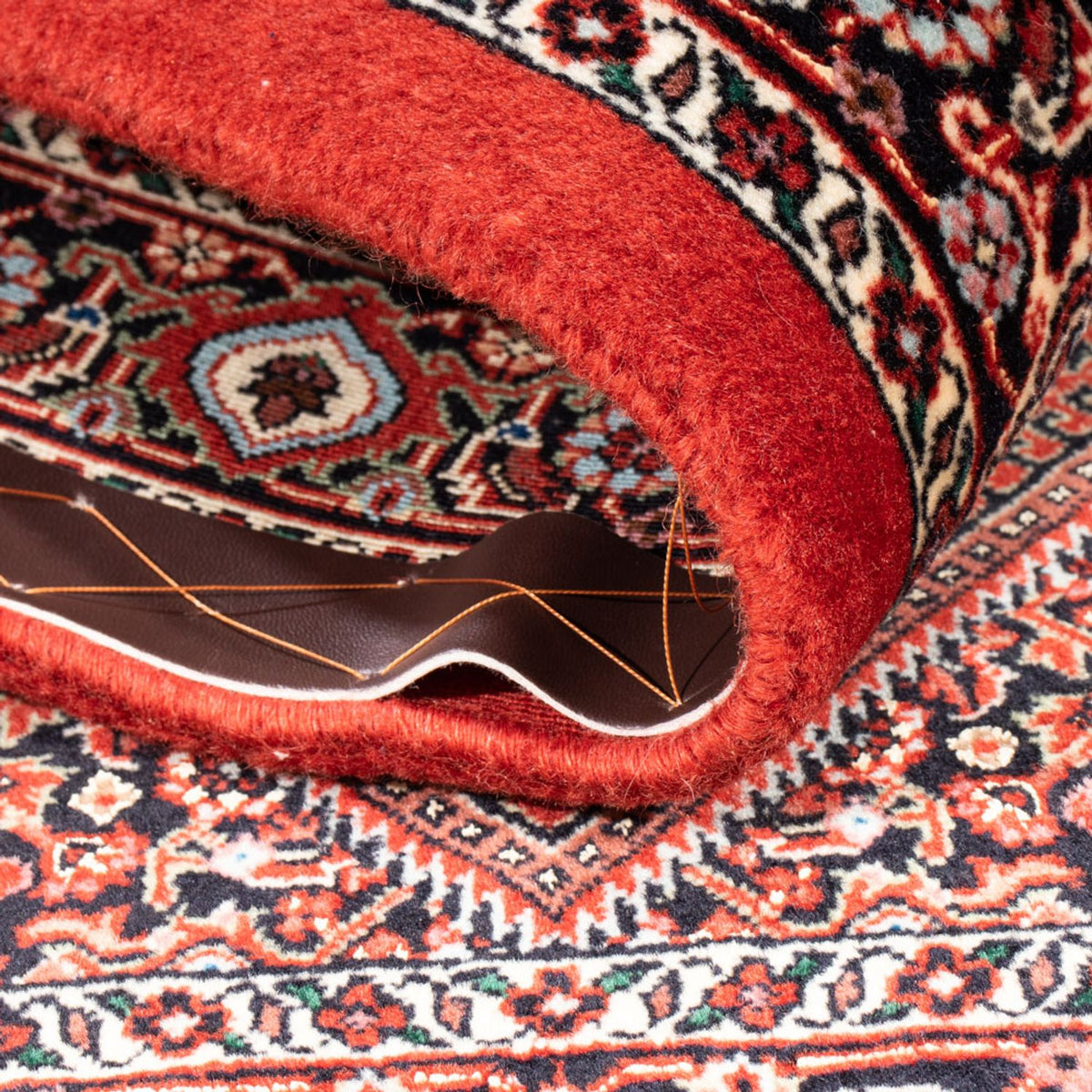 Persisk matta - Bijar - Royal - 140 x 92 cm - röd