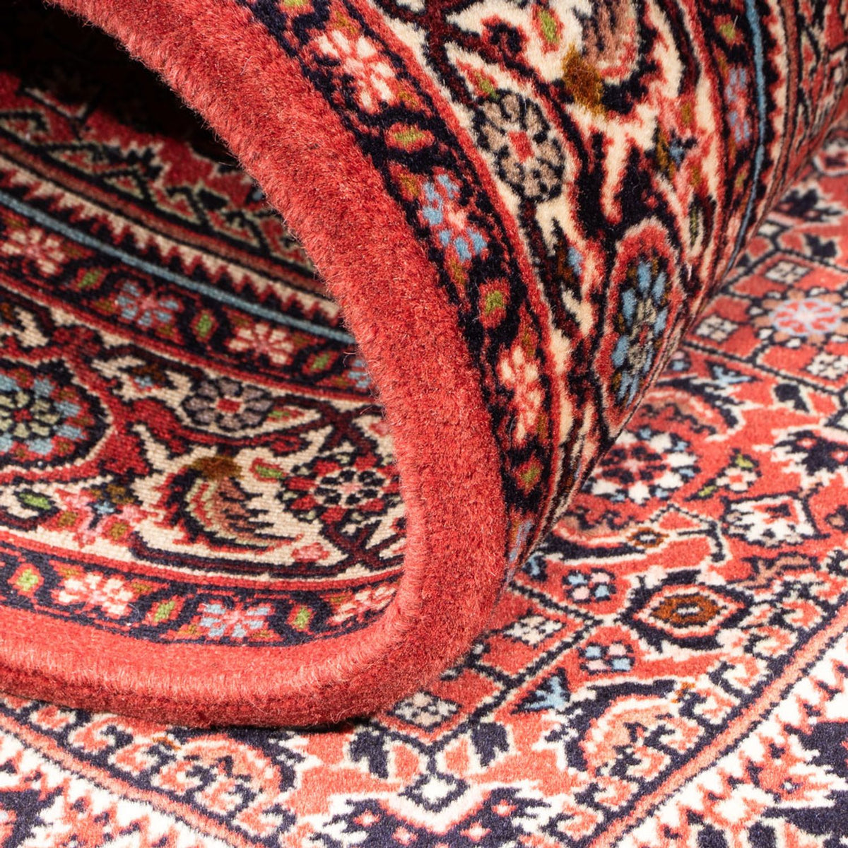 Persisk matta - Bijar - Royal - 181 x 112 cm - röd