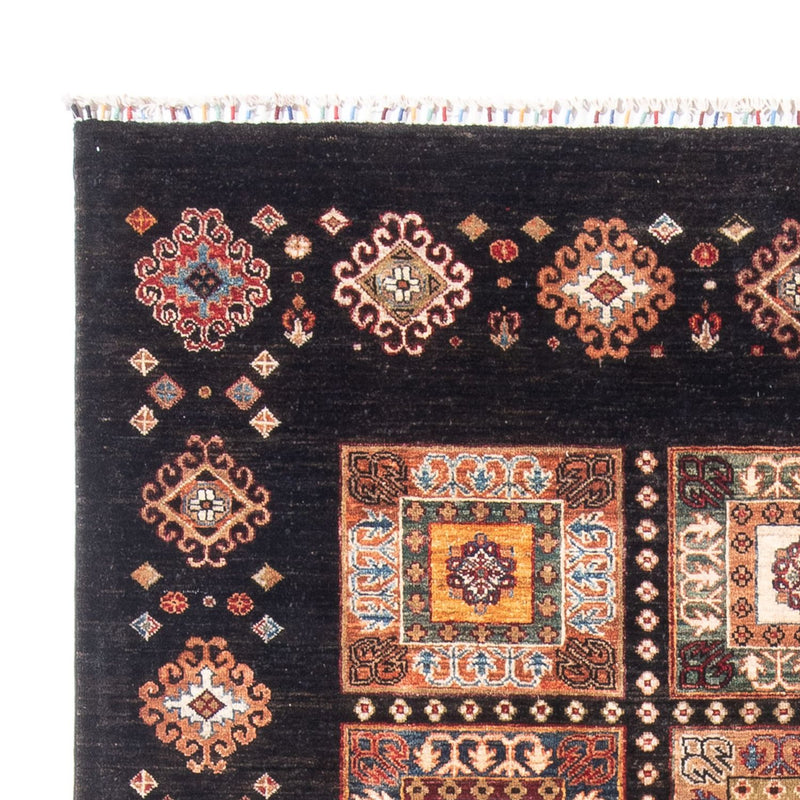 Ziegler Carpet - Bakhtiari - 236 x 178 cm - flerfärgad