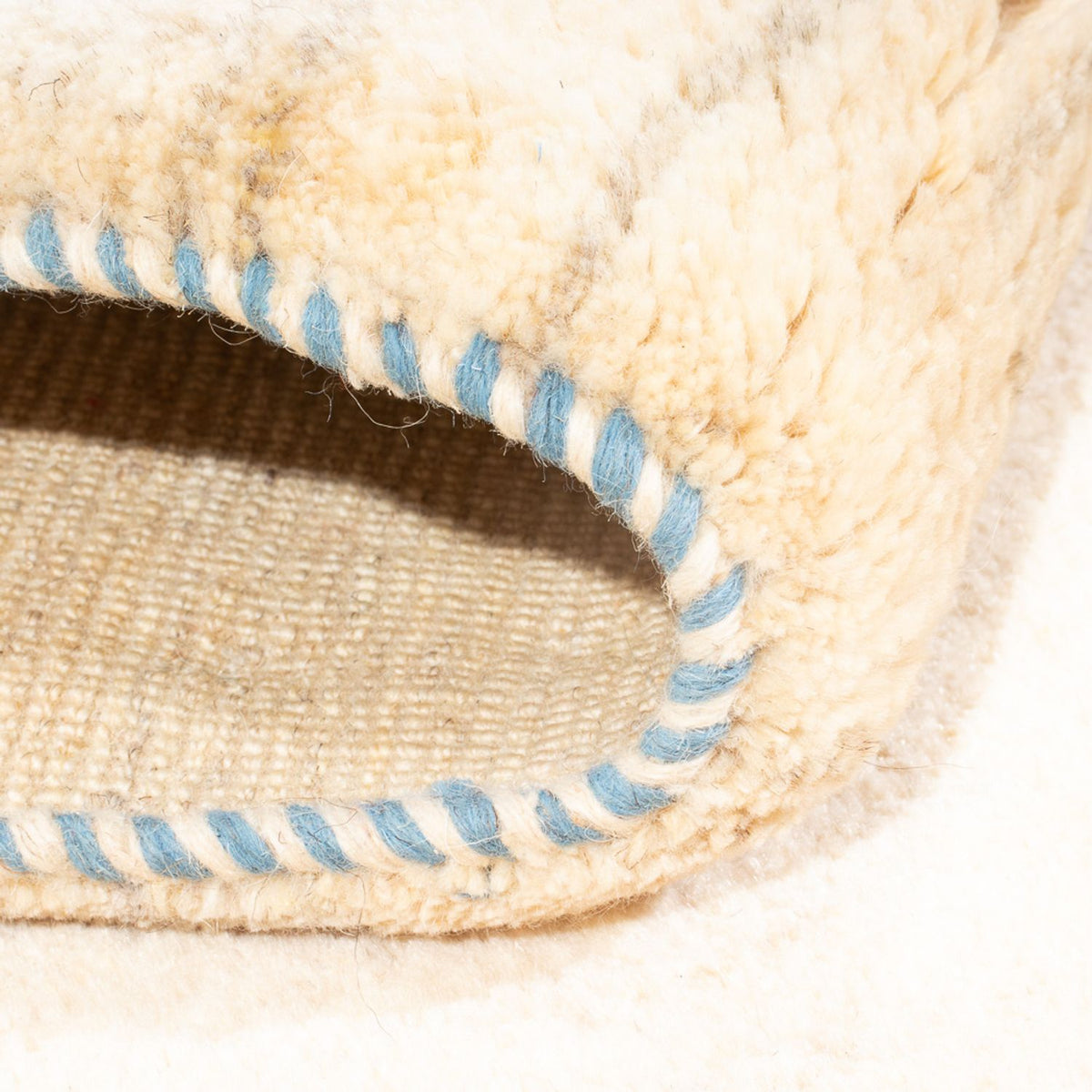 Gabbeh-matta - persisk - 196 x 156 cm - naturvit