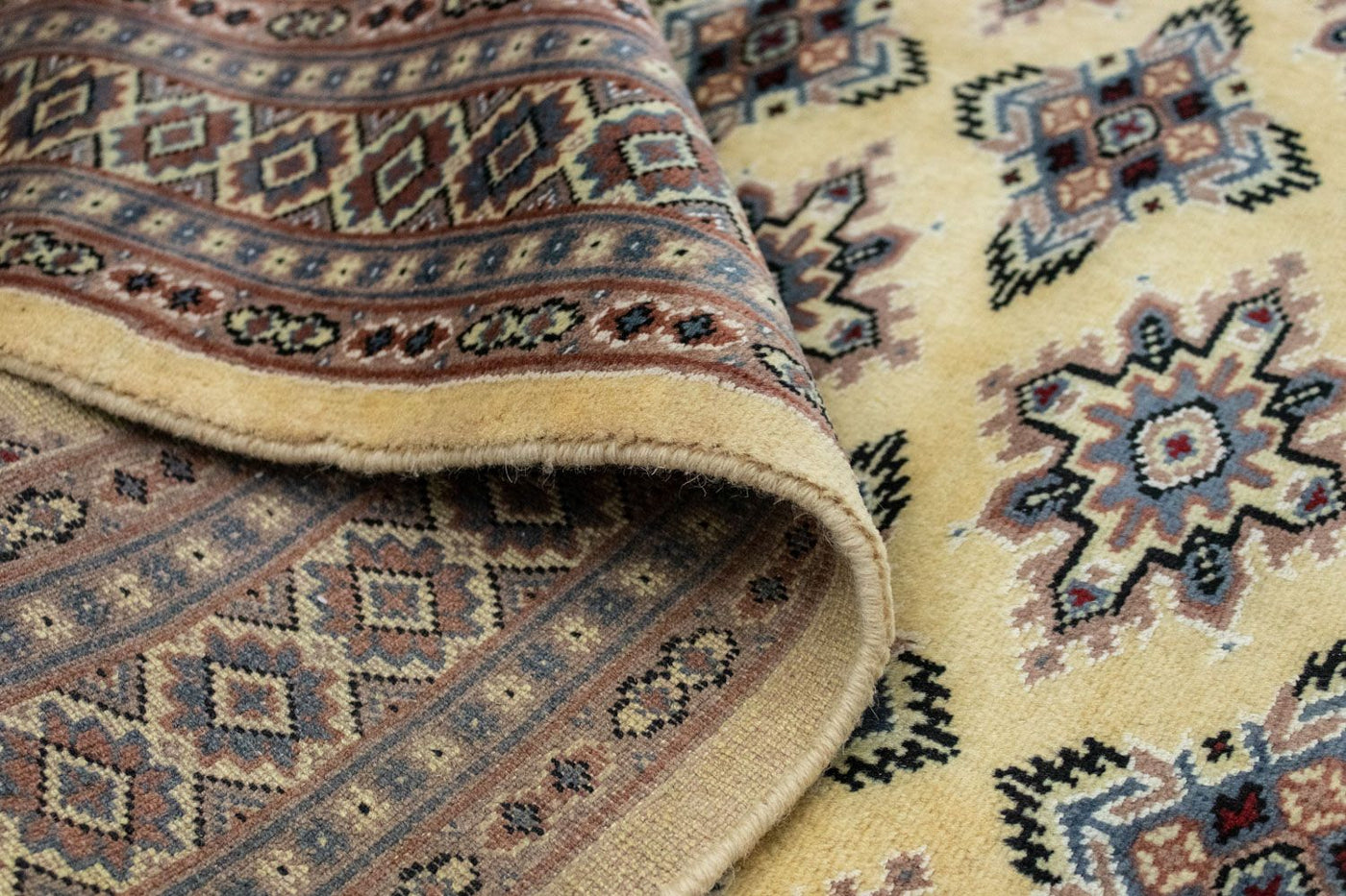 Pakistanska mattan 185x127cm - Oriental Carpet