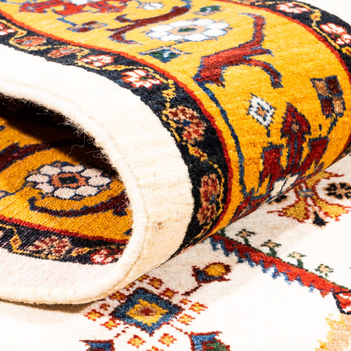 Gabbeh-matta - persisk - 234 x 180 cm - grädde