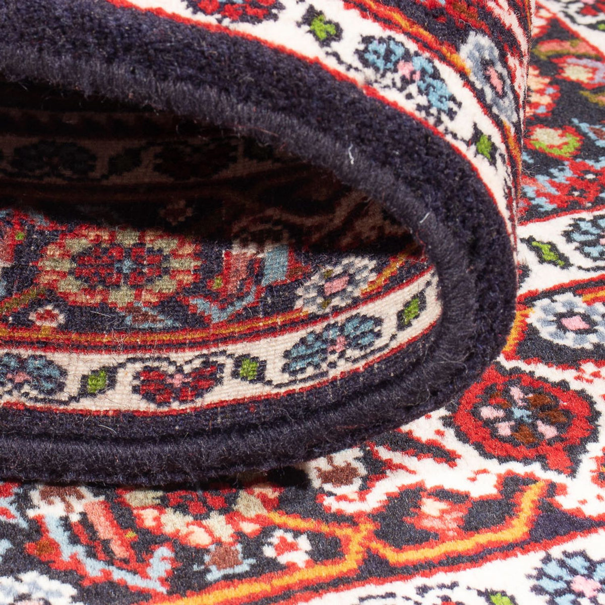 Persisk matta - Bijar - Royal - 138 x 83 cm - röd