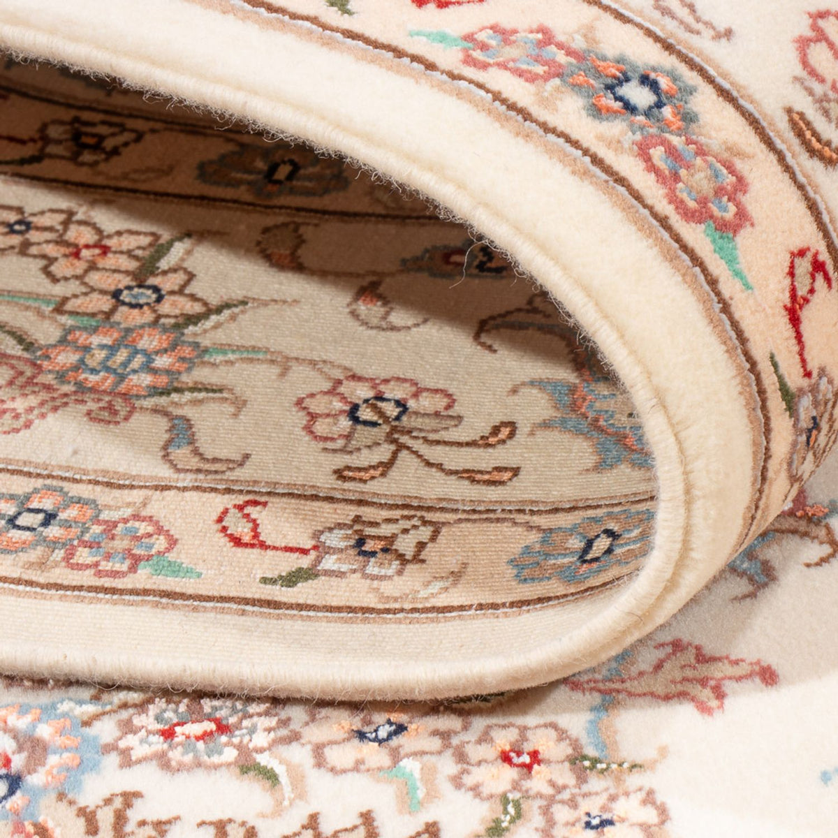 Persisk matta - Tabriz - Royal - 197 x 150 cm - grädde