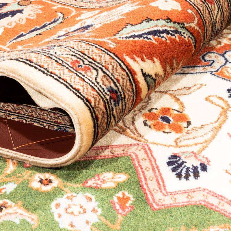 Persisk matta - Ghom - 230 x 172 cm - grön