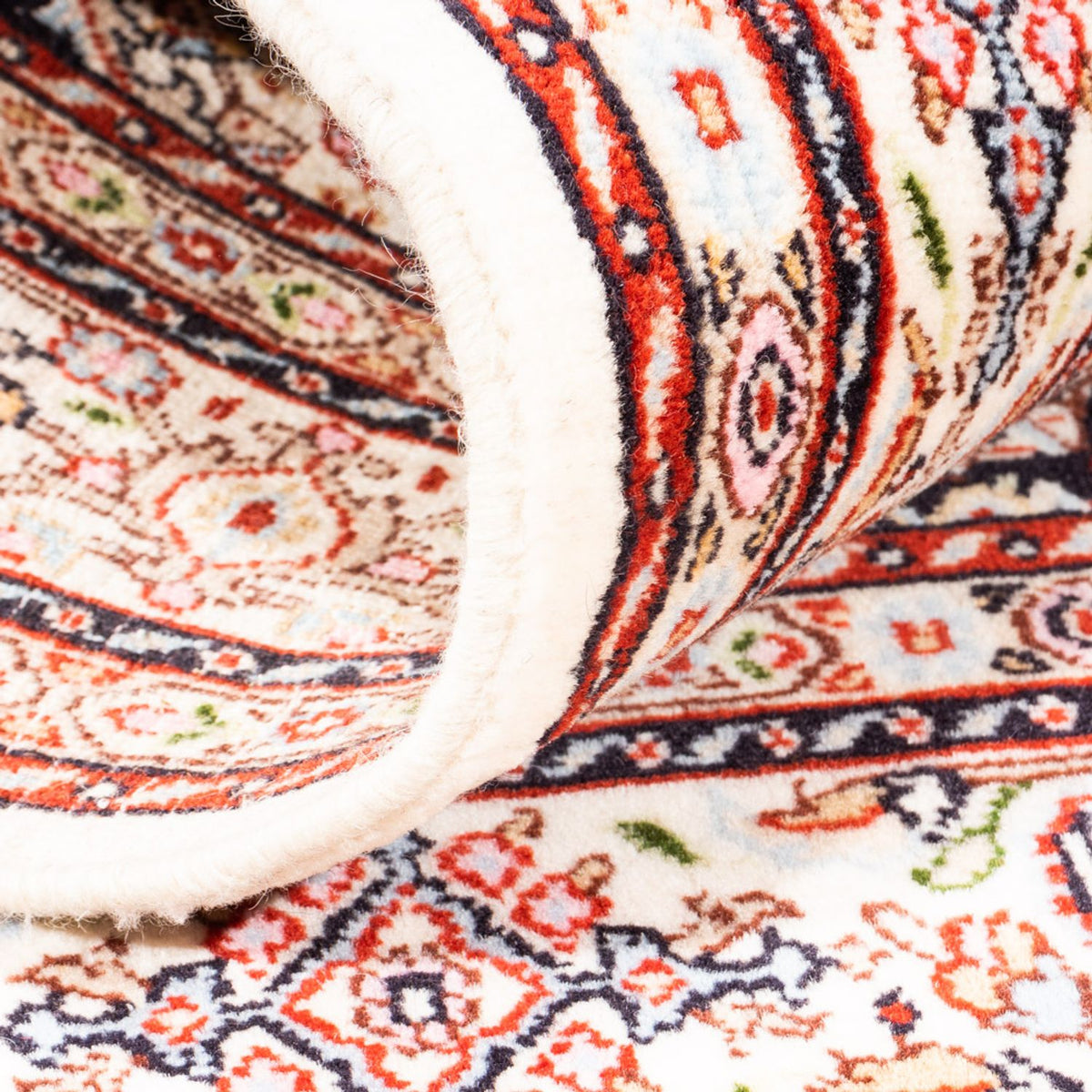 Persisk matta - Classic - Kungliga - 132 x 75 cm - beige