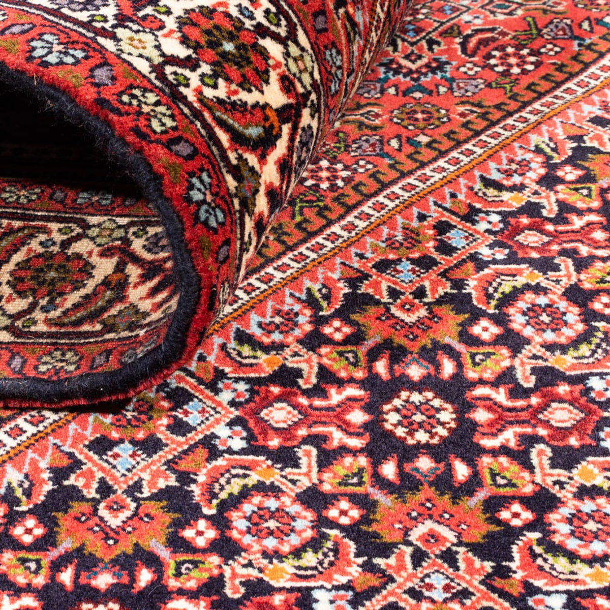 Persisk matta - Bijar - Royal - 175 x 114 cm - röd