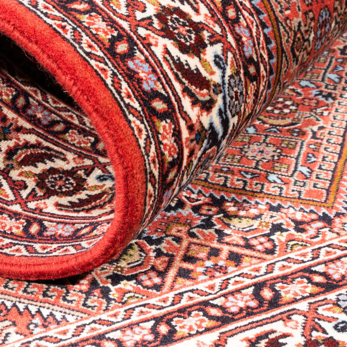 Persisk matta - Bijar - Royal - 186 x 106 cm - röd