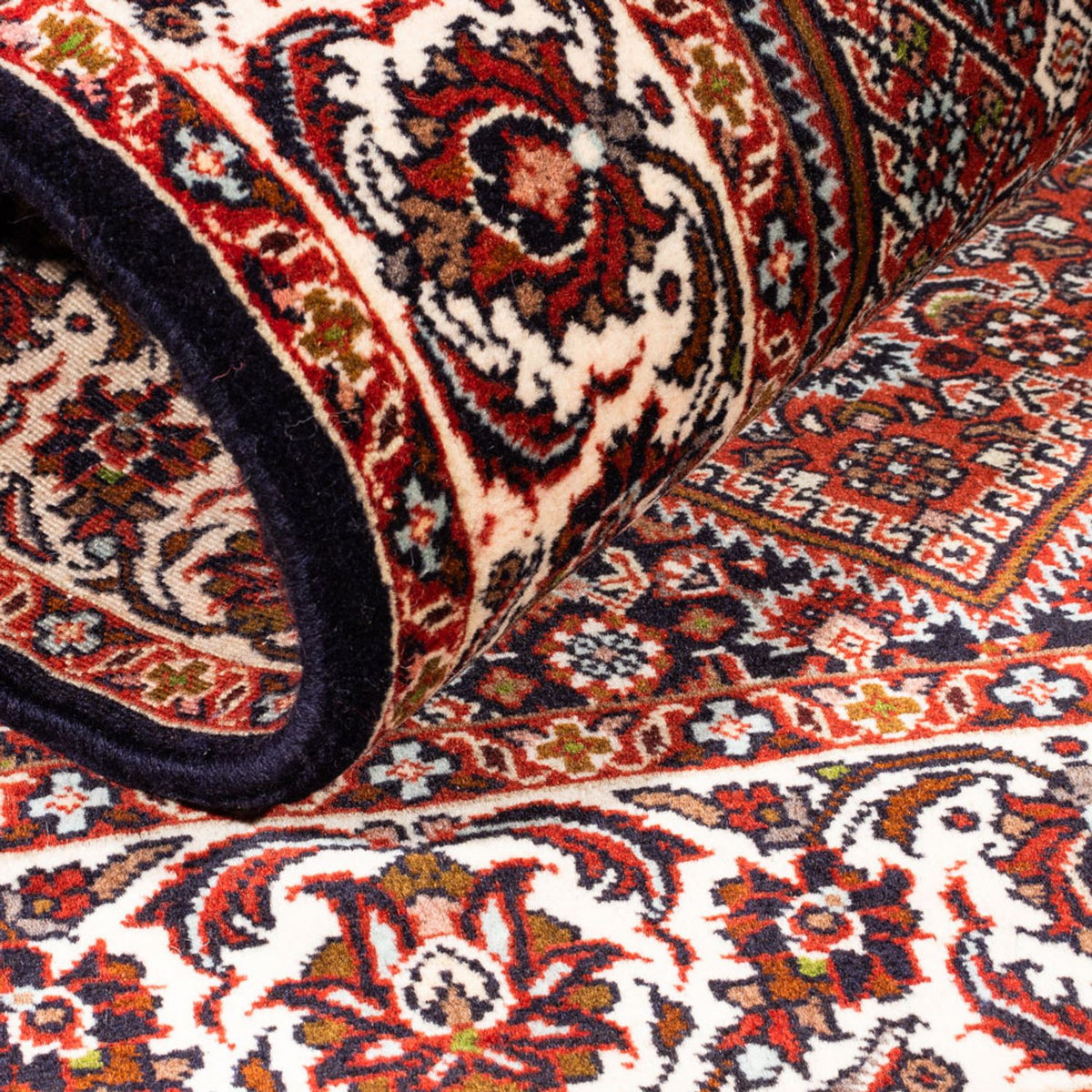 Persisk matta - Bijar - Royal - 177 x 107 cm - röd