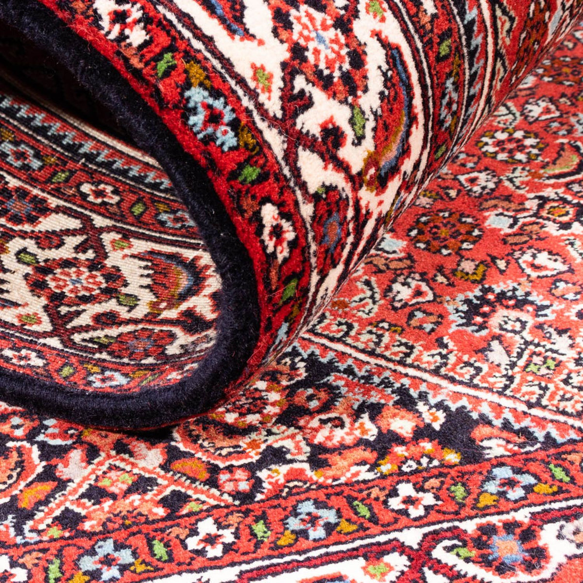 Persisk matta - Bijar - Royal - 176 x 110 cm - röd