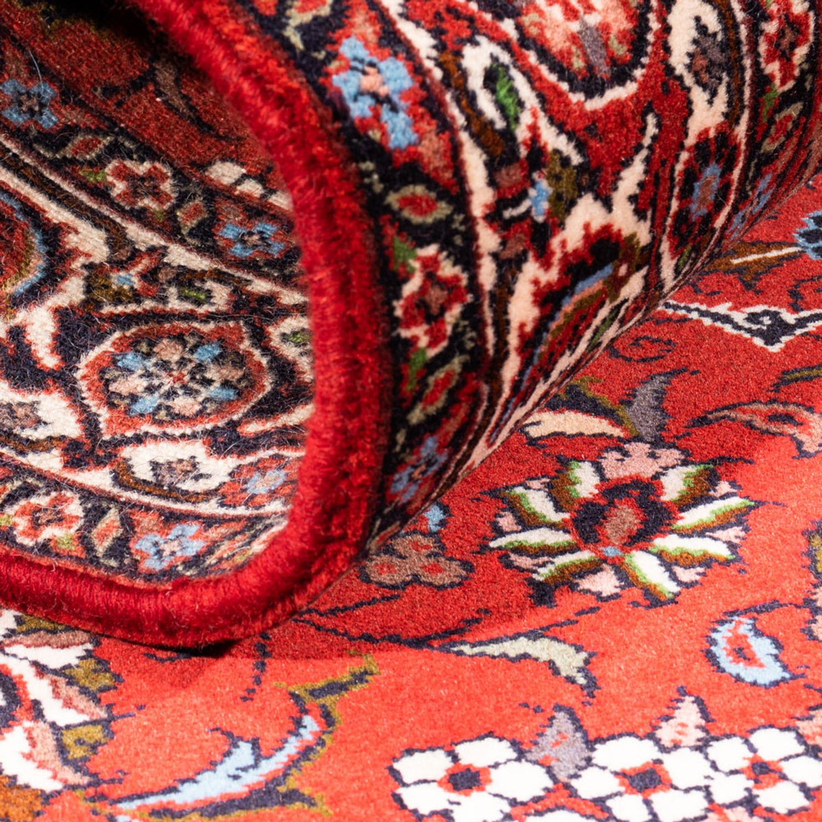 Persisk matta - Bijar - Royal - 182 x 110 cm - röd