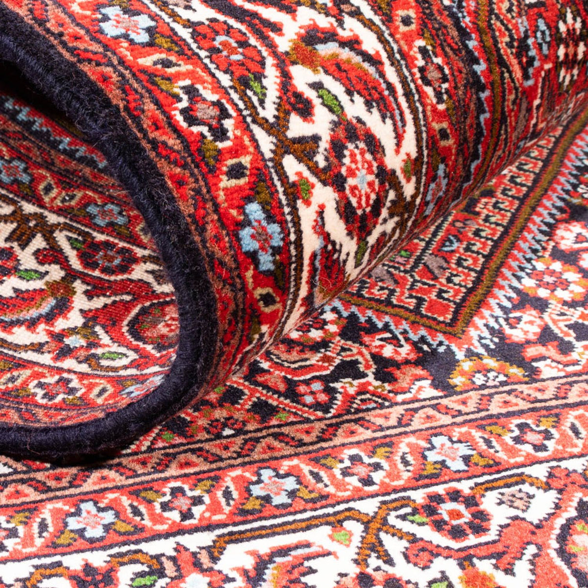 Persisk matta - Bijar - Royal - 183 x 110 cm - röd