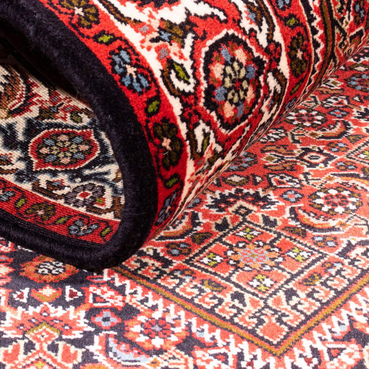 Persisk matta - Bijar - Royal - 183 x 110 cm - röd