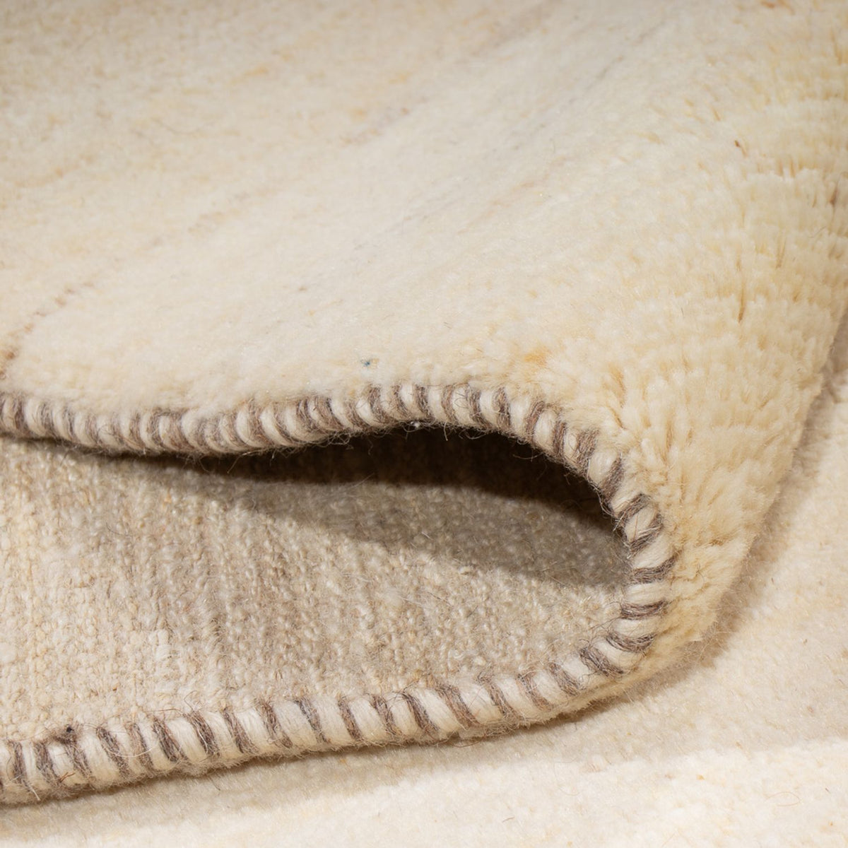 Gabbeh-matta - persisk - 246 x 175 cm - ljusbeige