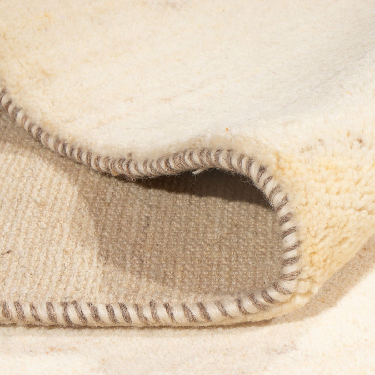 Gabbeh-matta - persisk - 234 x 172 cm - ljusbeige