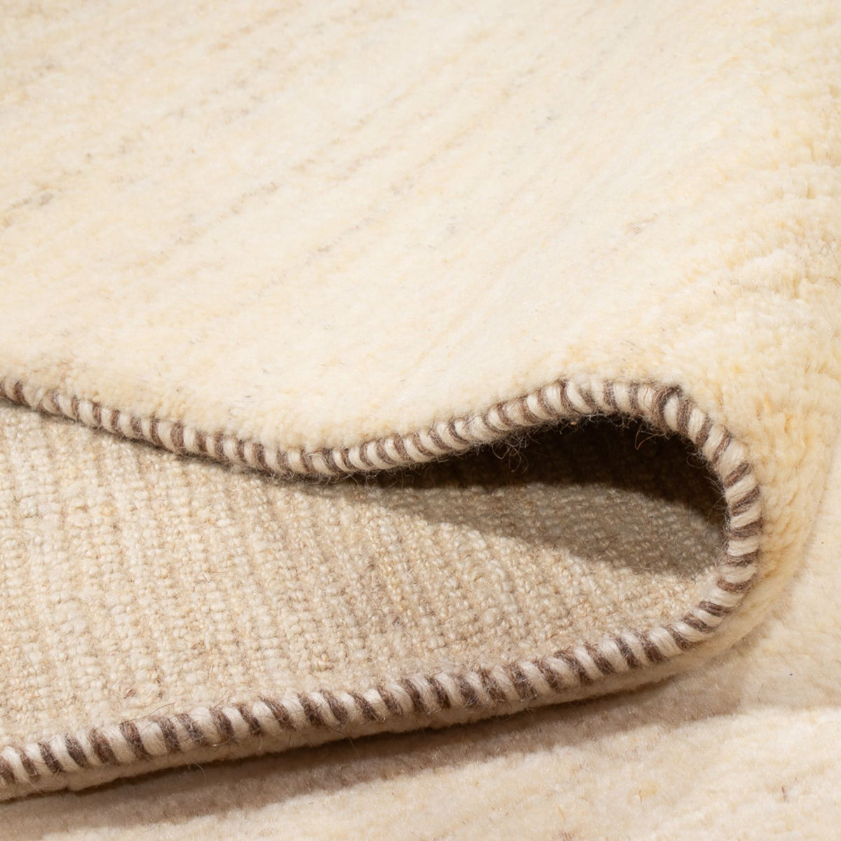 Gabbeh-matta - persisk - 275 x 258 cm - ljusbeige