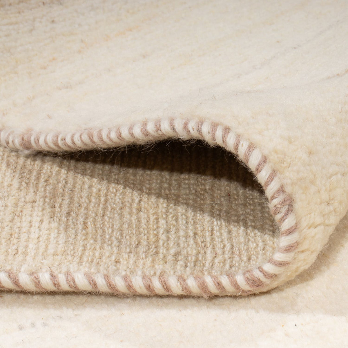 Gabbeh-matta - persisk - 248 x 187 cm - naturvit