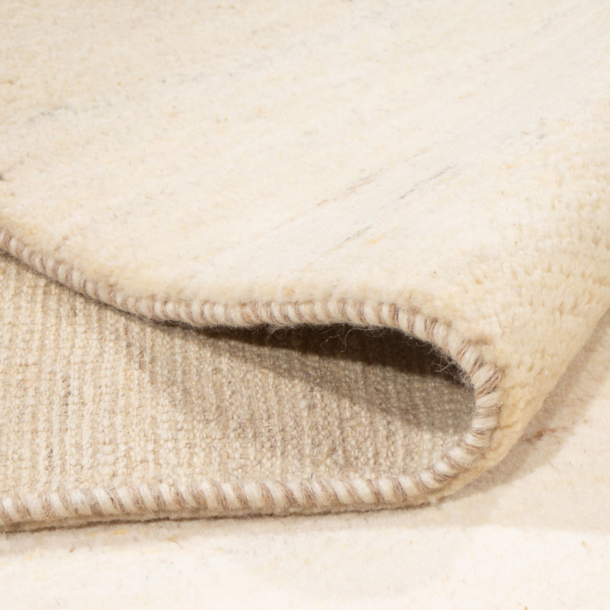 Gabbeh-matta - persisk - 238 x 173 cm - ljusbeige